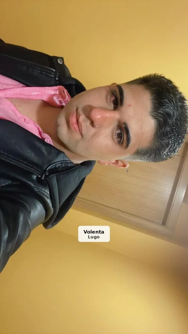 Chico latino de regreso en Lugo