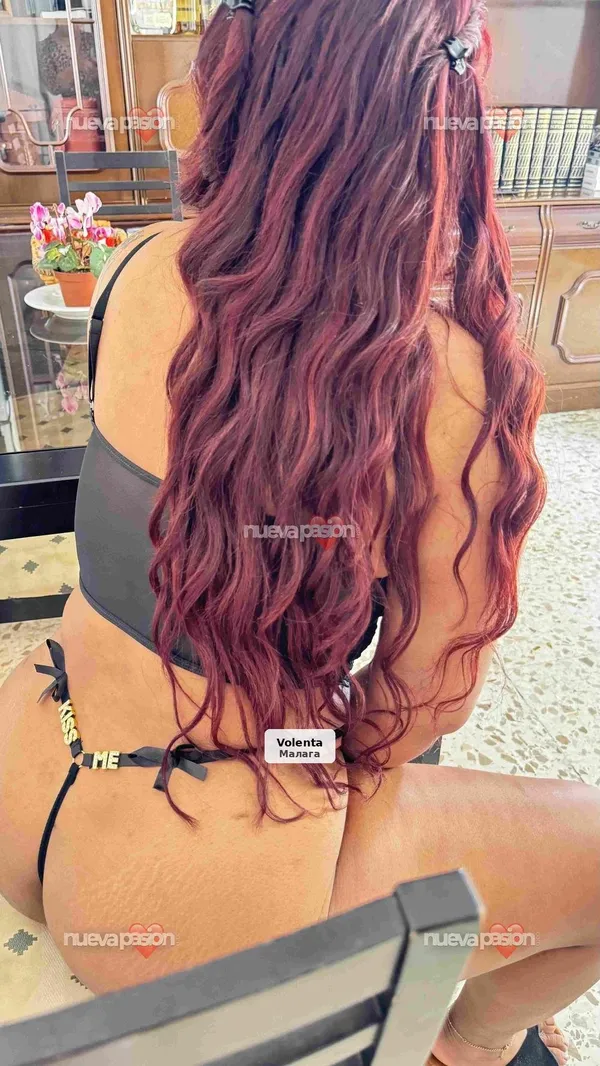 Morenaza espectacular y muy atrevida en Málaga