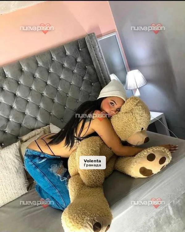 Rachell: Tierna y provocativa en Granada