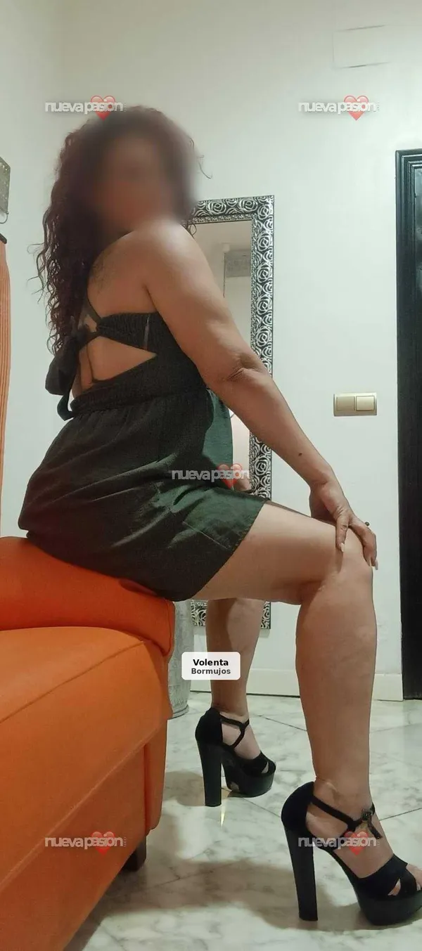 Amanda, pèl-roja molt entremaliada i sensual