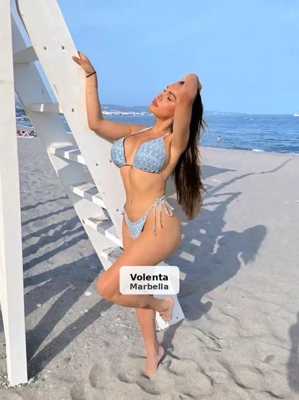 Mishelli, deessa llatina a Puerto Banús