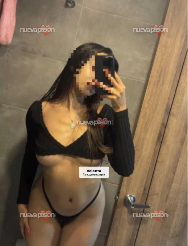 Alicia, beautiful, delicious and very involved
