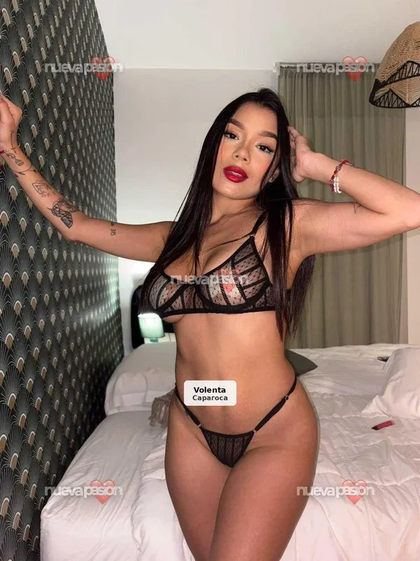 Latina juguetona y muy morbosa
