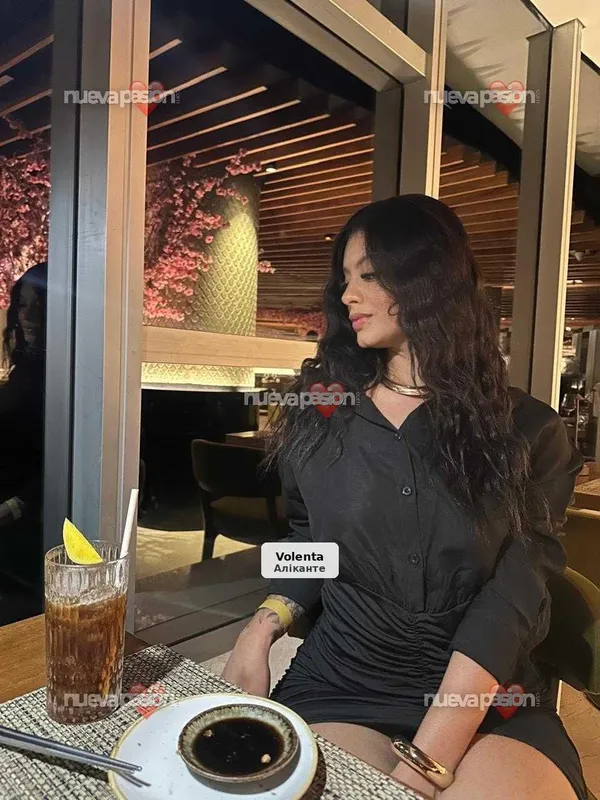Brasileña ardiente, fiestera y recién llegada