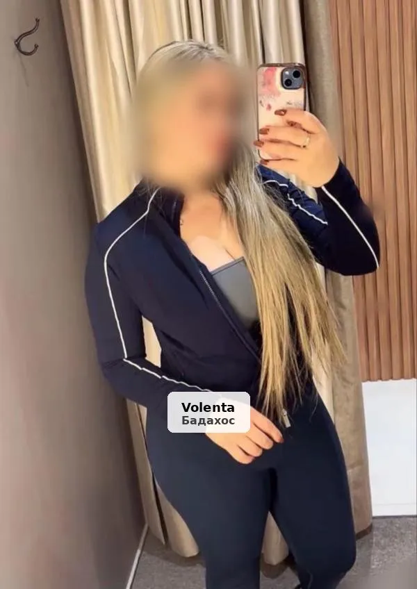 Luna, rossa espectacular, festaiola i completa