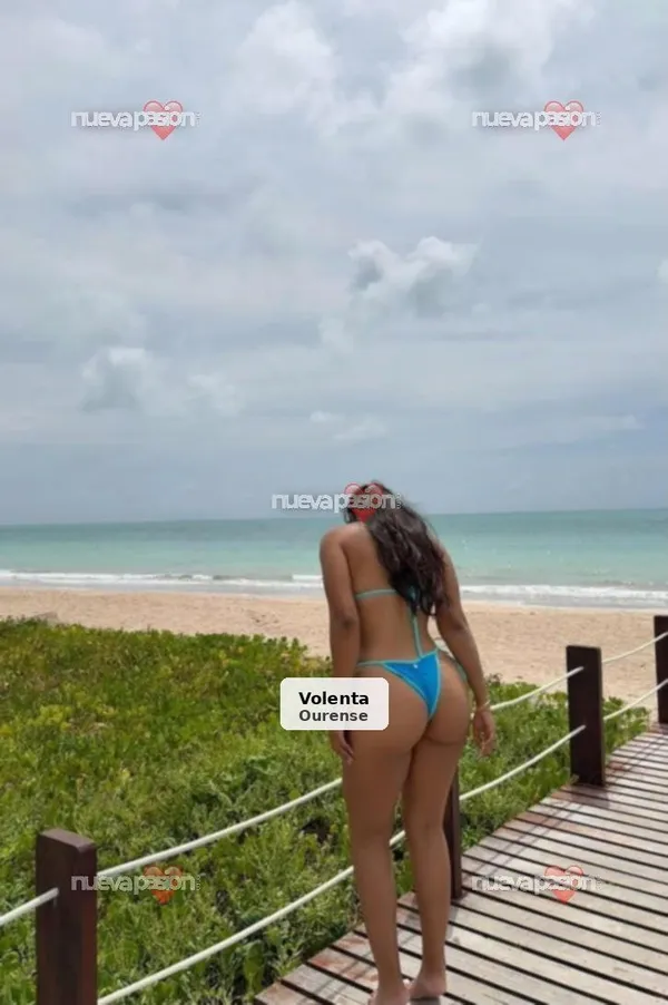 Paola, llatina ardent que compleix les teves fantasies
