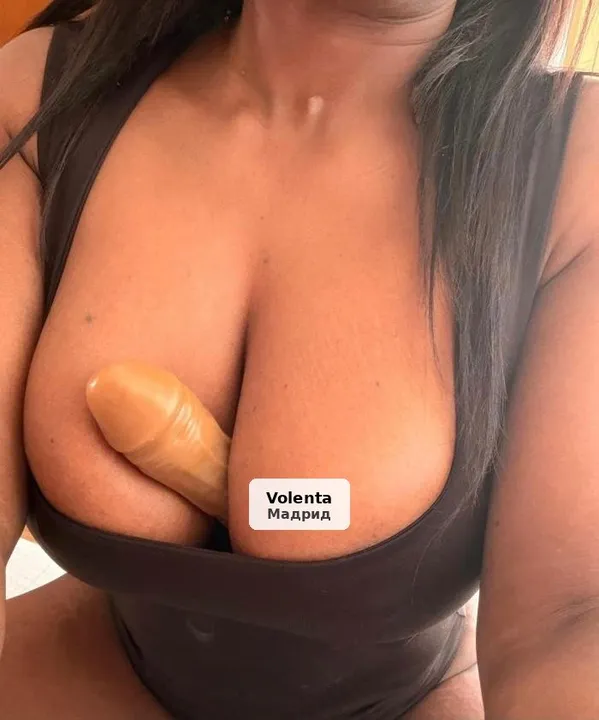 Claudina, colombiana con curvas increíbles