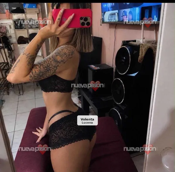 Dulce, rubia paraguaya muy femenina en Lucena
