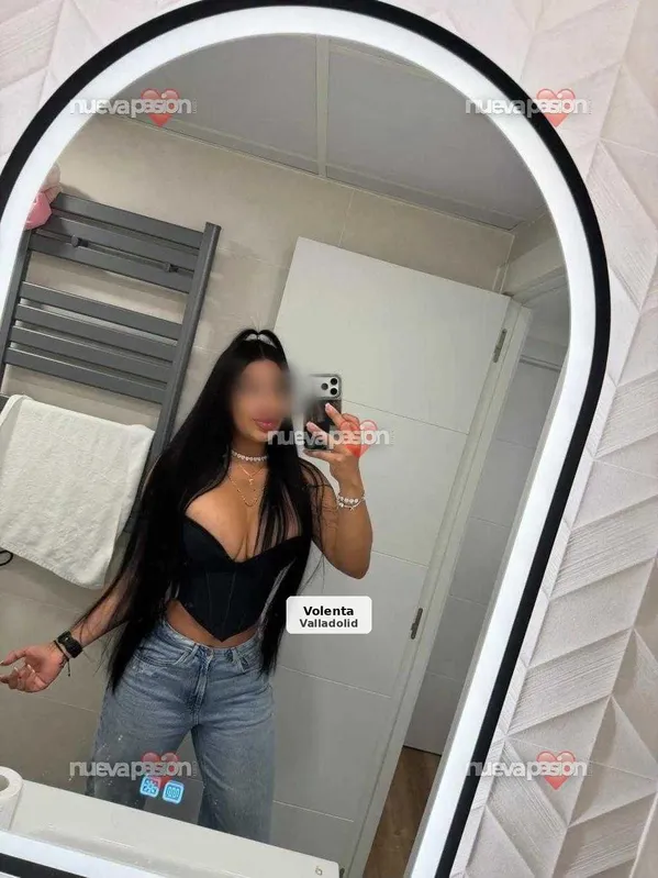 Camila, una belleza latina recién llegada