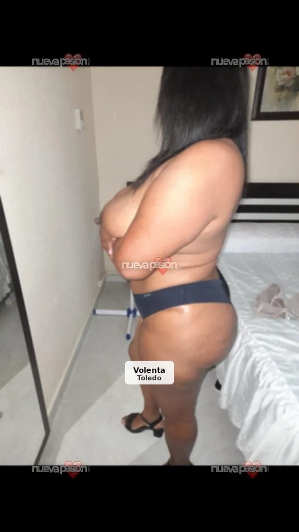 Andrea, mulata madureta atractiva 36 anys