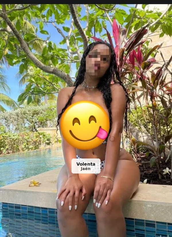 Kari, morena explosiva i molt sensual