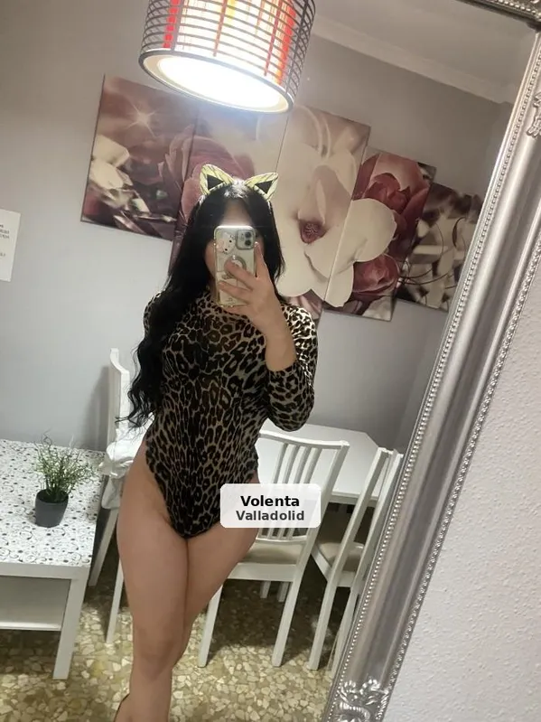 Morena elegant, versàtil i disponible 24 h