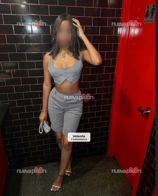 Mia, jove dominicana molt juganera