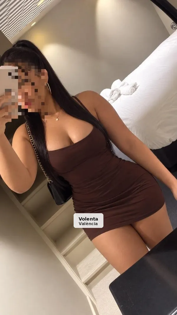 Sara morena golosa en Valencia
