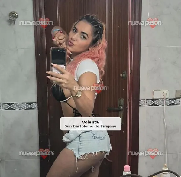 Angelica, sexy llatina acabada d'arribar al sud