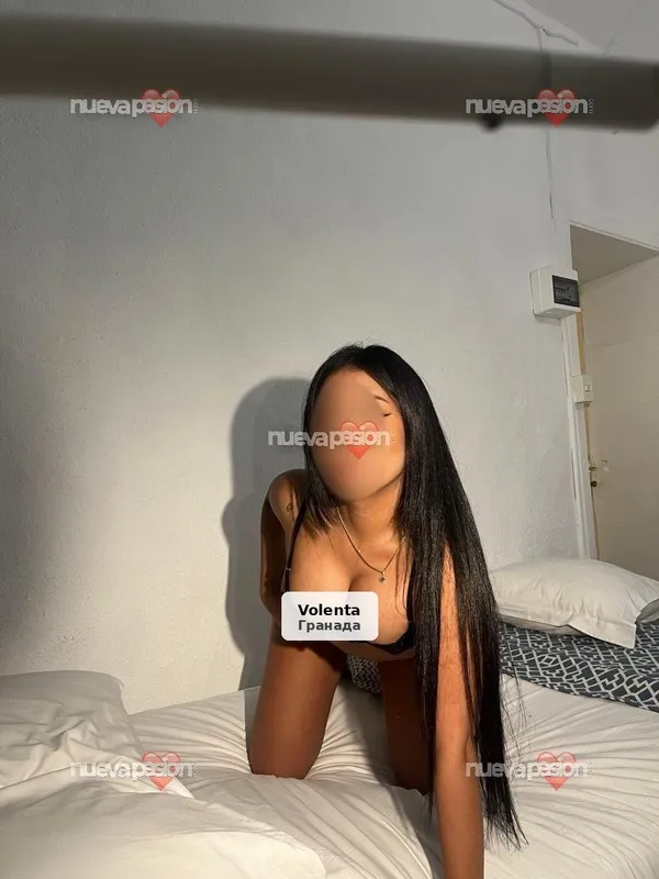 Megan latina recién llegada a Granada