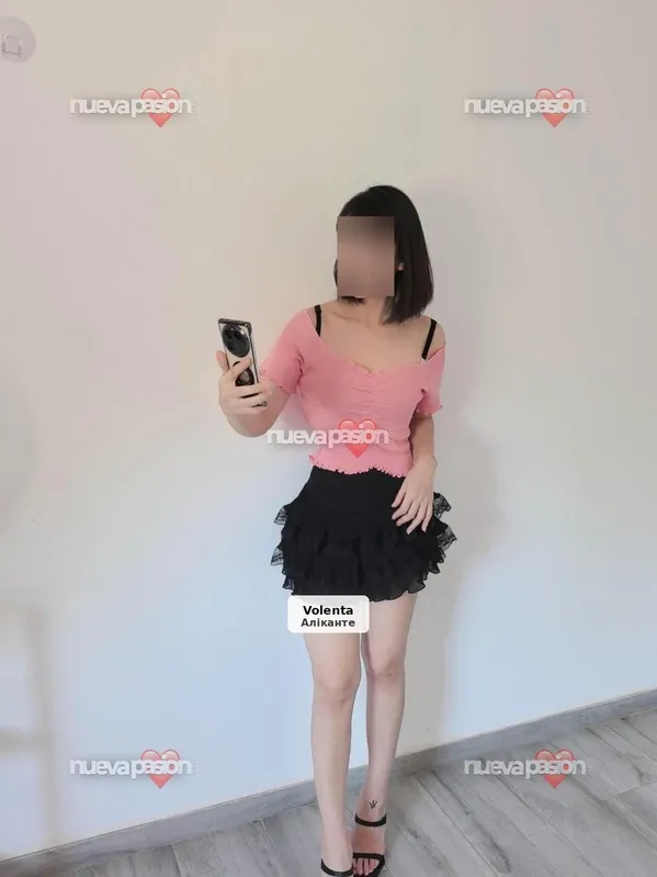Chinese and Oriental girls in Denia, Calpe & Javea