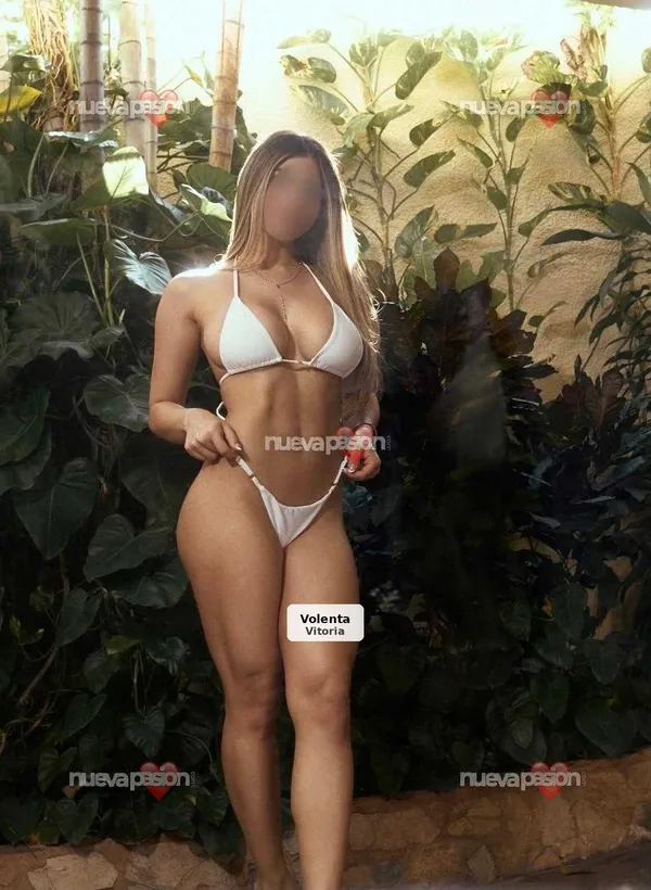 Sandra, Colombian beauty visiting