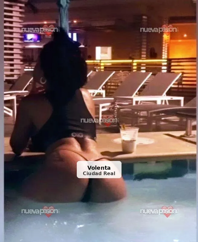 Mulata cubana auténtica y encantadora - 1/7