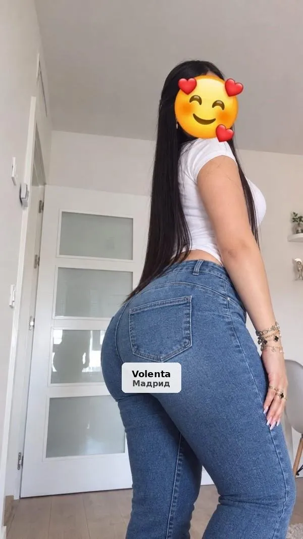 Emily, culona sensual y muy ardiente - 1/3