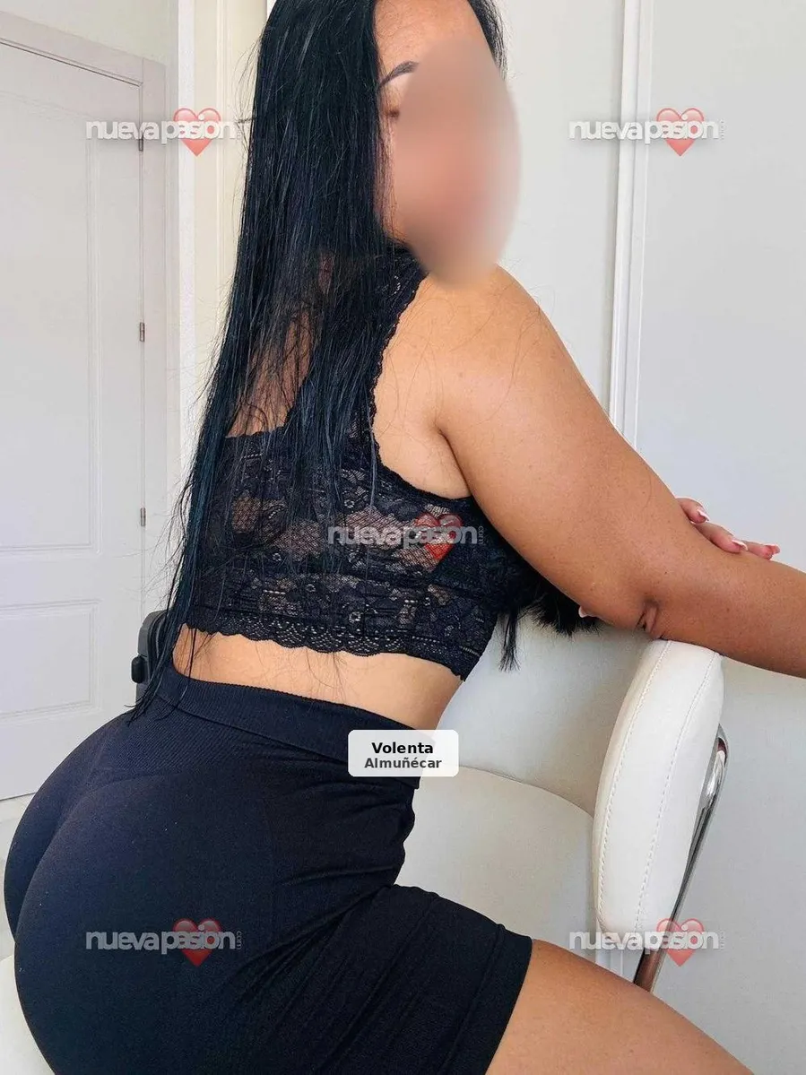 Ana, hermosa brasileña, cariñosa y novedad - 1/7