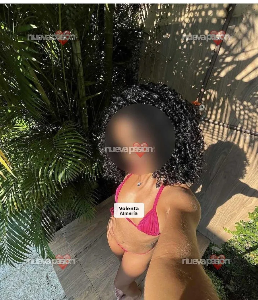 Fiery and compliant Venezuelan woman - 1/6