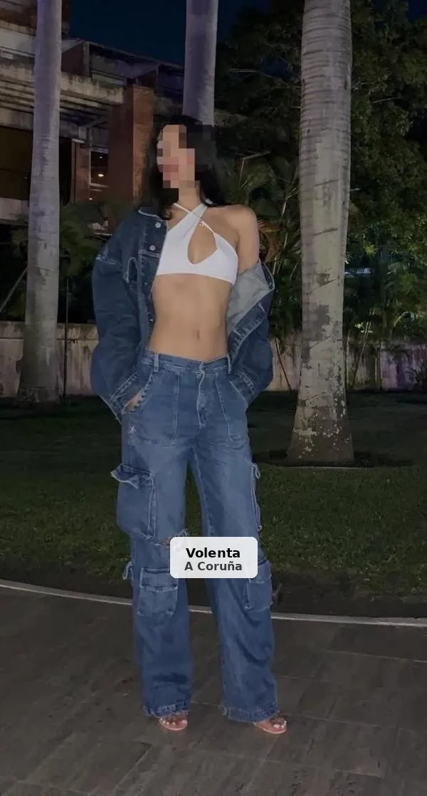 Linda, nova colombiana molt festiva - 1/3