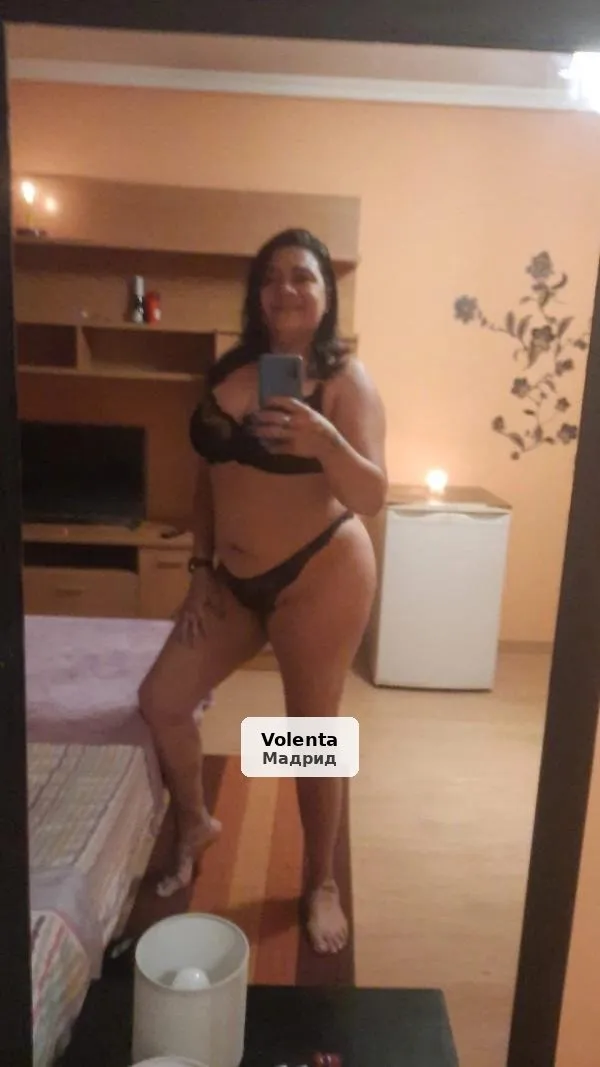 Brenda, Brazilian newcomer, total relaxation - 1/6