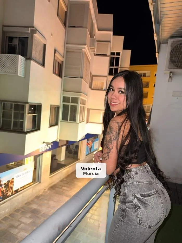 Scarlett, colombiana dolça i atrevida - 1/10