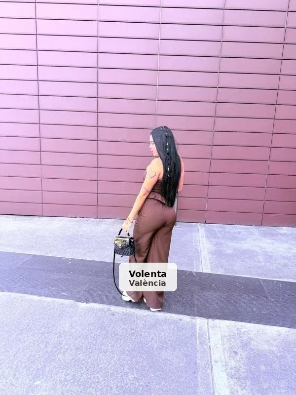 Karol, luxury brunette in your area - 1/2