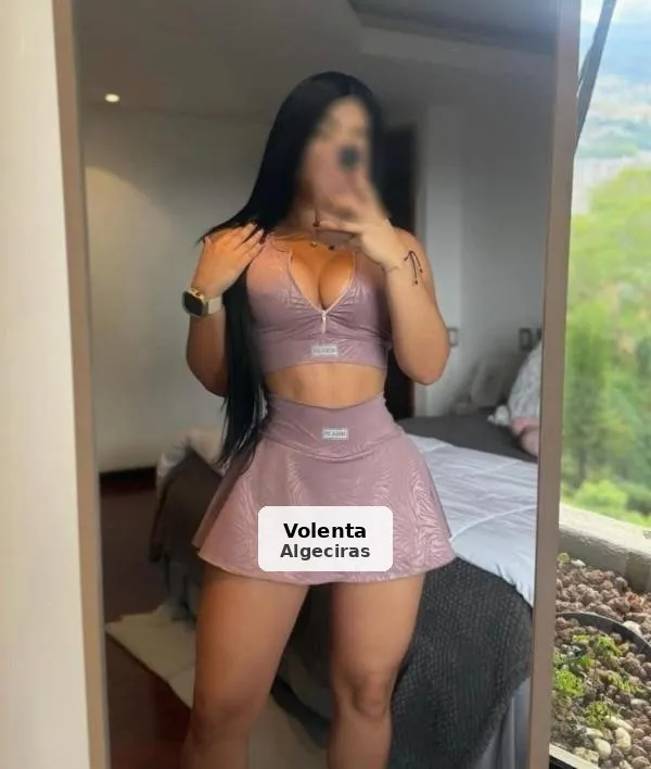 Daniela, hermosa morena latina muy dulce - 1/7