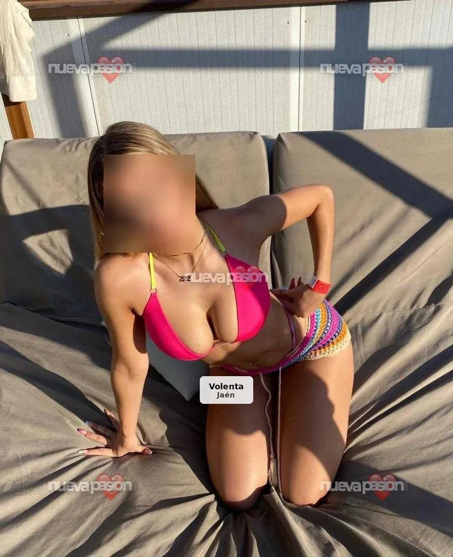 Noia rossa jove disponible 24 h - 1/5