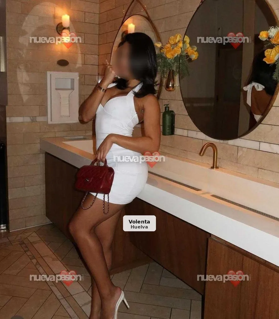 Sarita, tu morena fiestera en Torre del Mar - 1/4