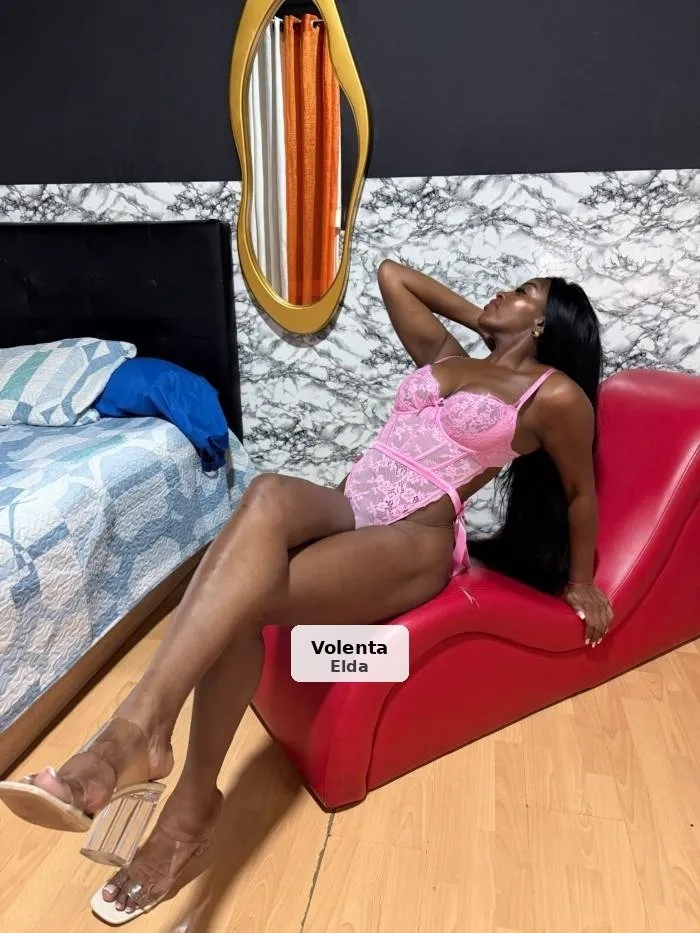Bella morena, muy ardiente y sensual - 1/3
