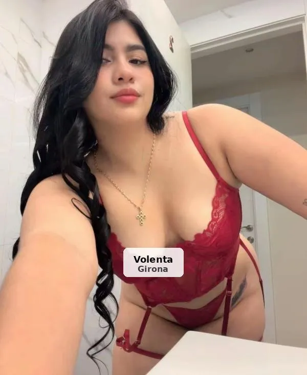 Valeria, placer y fuego en Lloret de Mar - 1/10