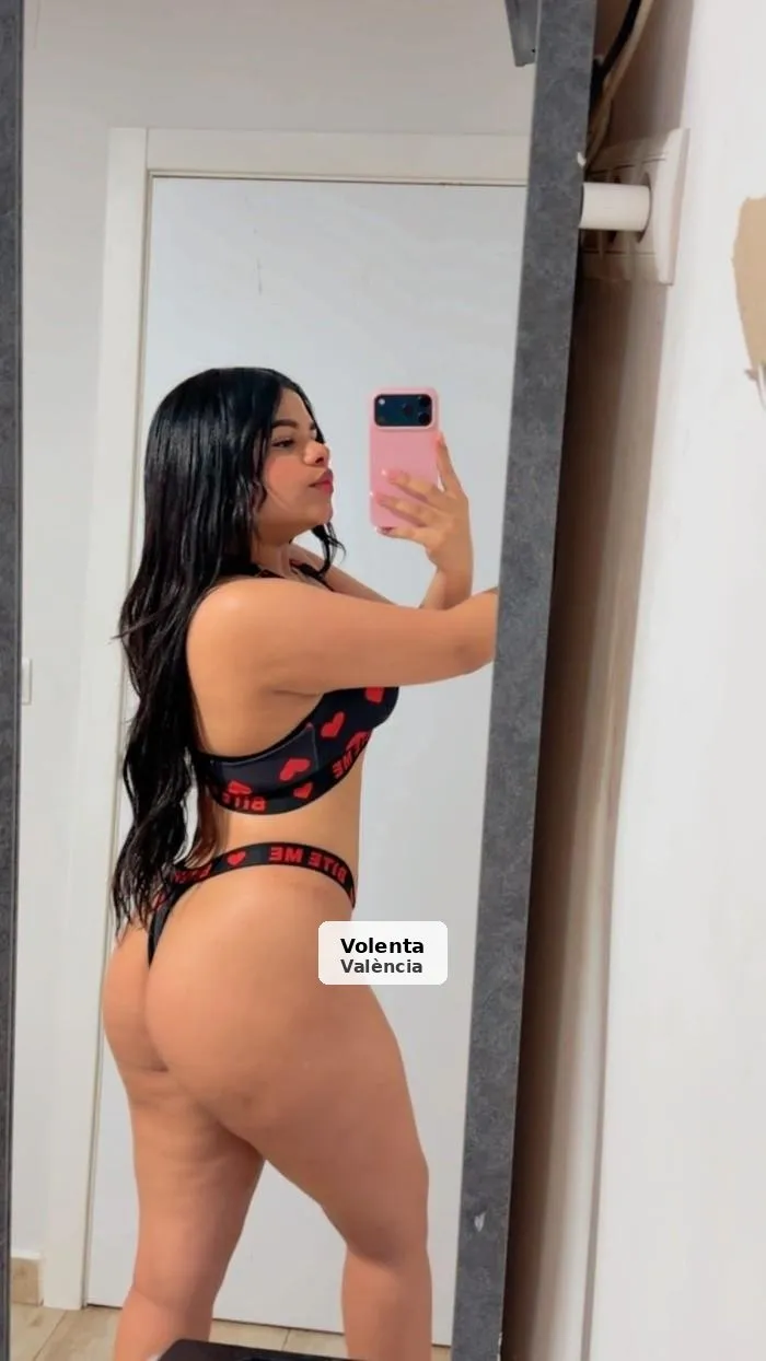 Double session with very naughty Latinas - 1/5