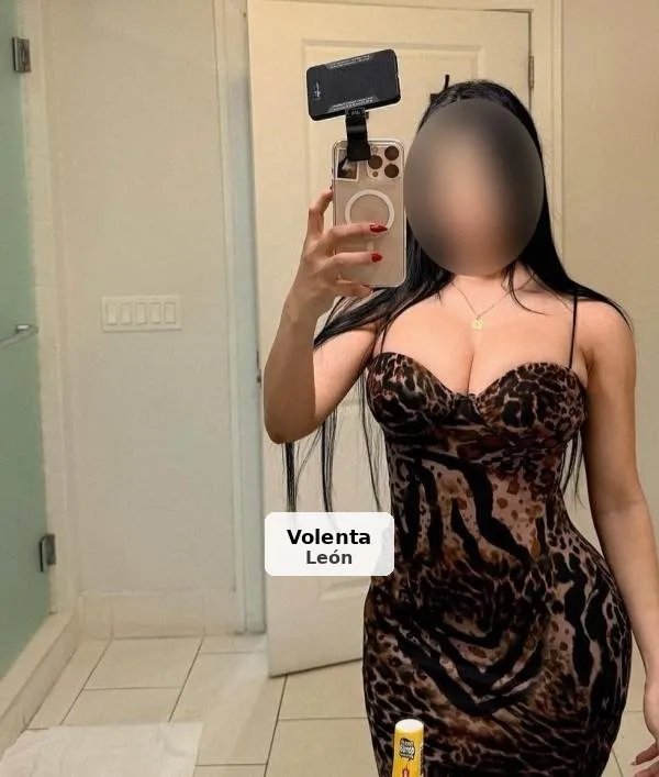 Paola, encantadora i molt atrevida a Lleó - 1/10