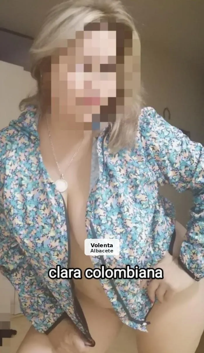 Clara, madurita colombiana, trato de novios - 1/7