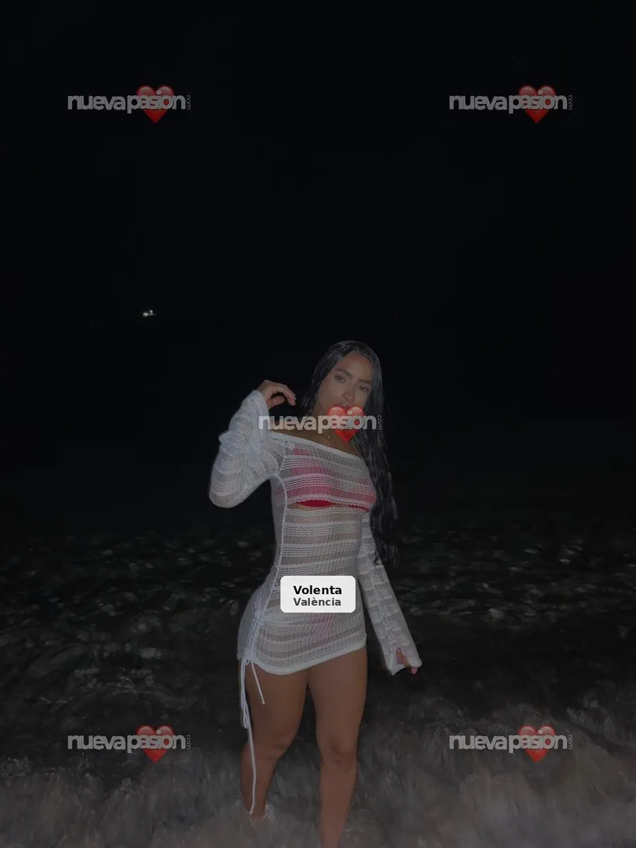 Emma, very accommodating university student - 1/8