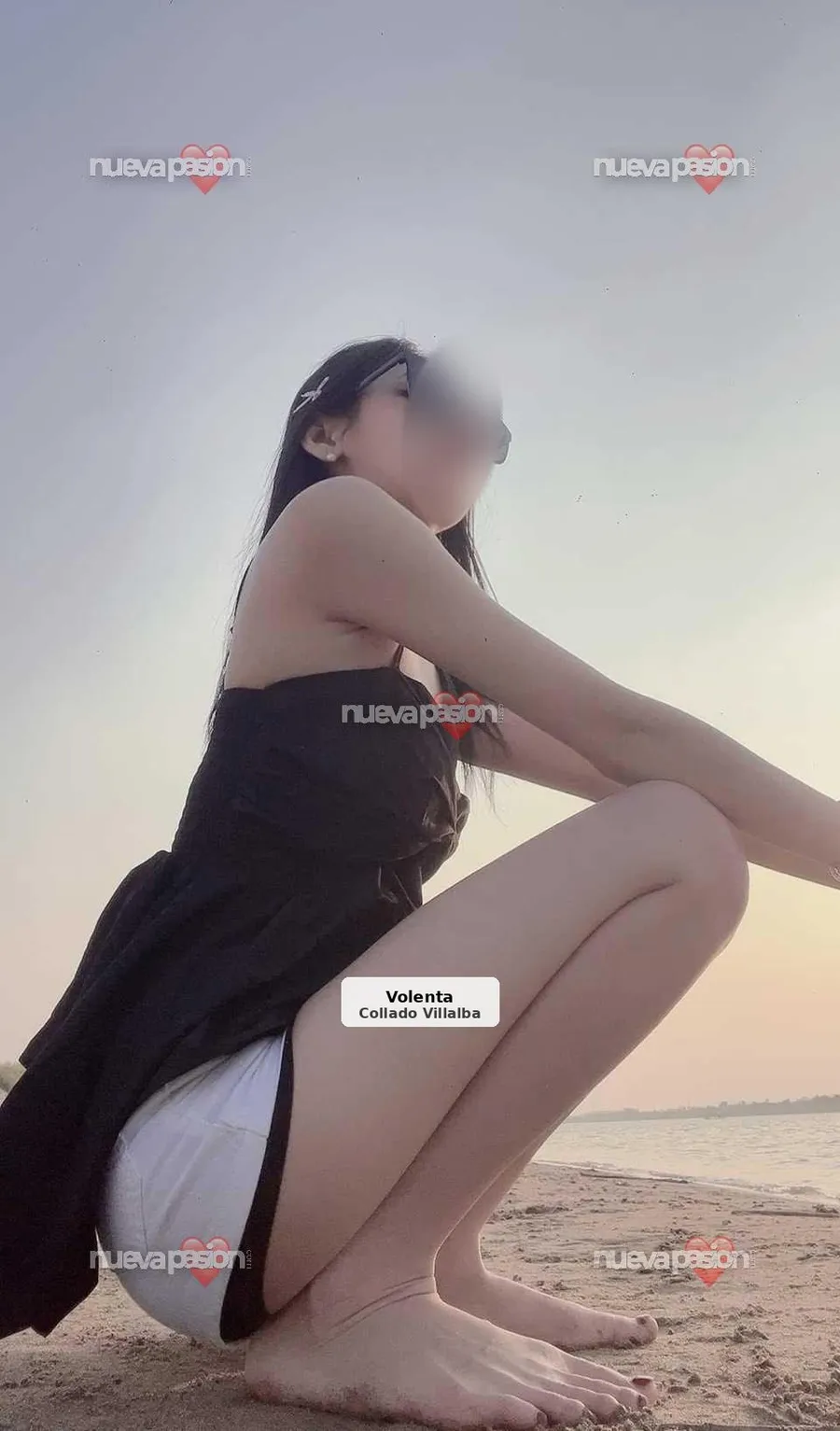 Sensual and eager young escort - 1/6