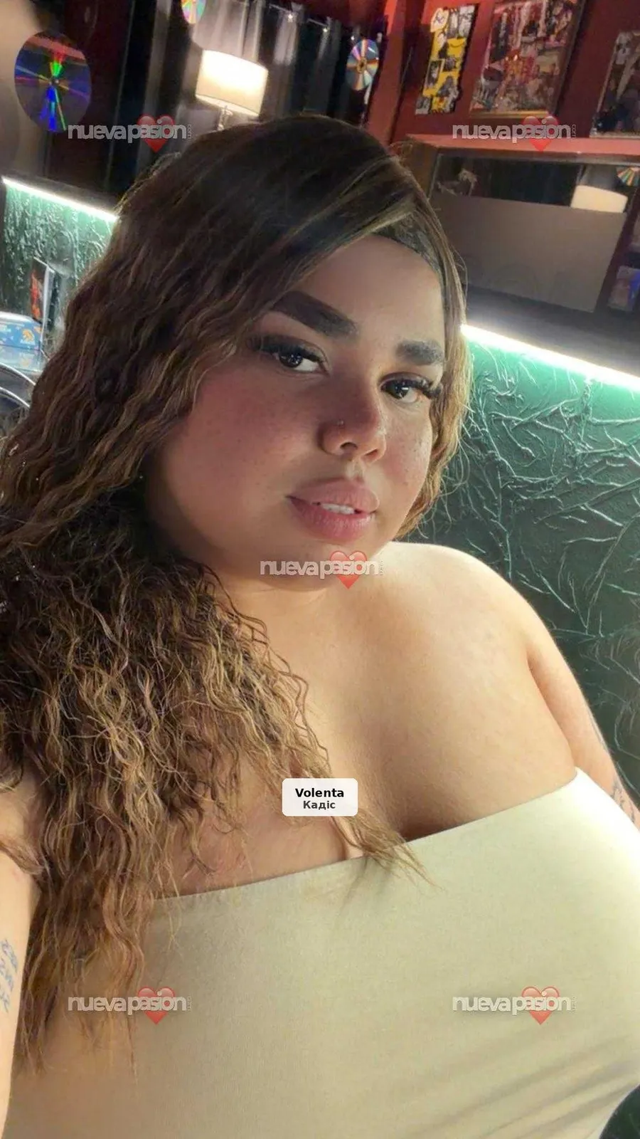 Hermosa jovencita muy traviesa y complaciente - 1/3