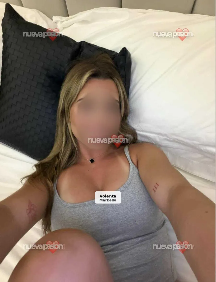 Susan, elegant, fun and very hot Latina - 1/6