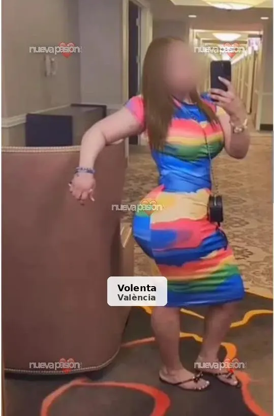 Explosive and very accommodating Latina - 1/2