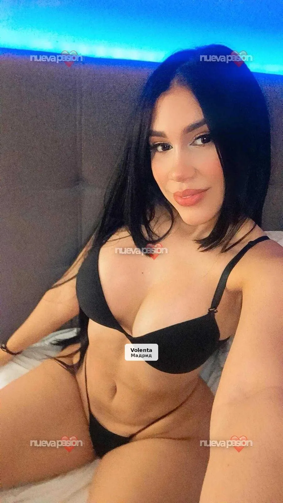 Laura, exótica pelinegra muy complaciente - 1/9