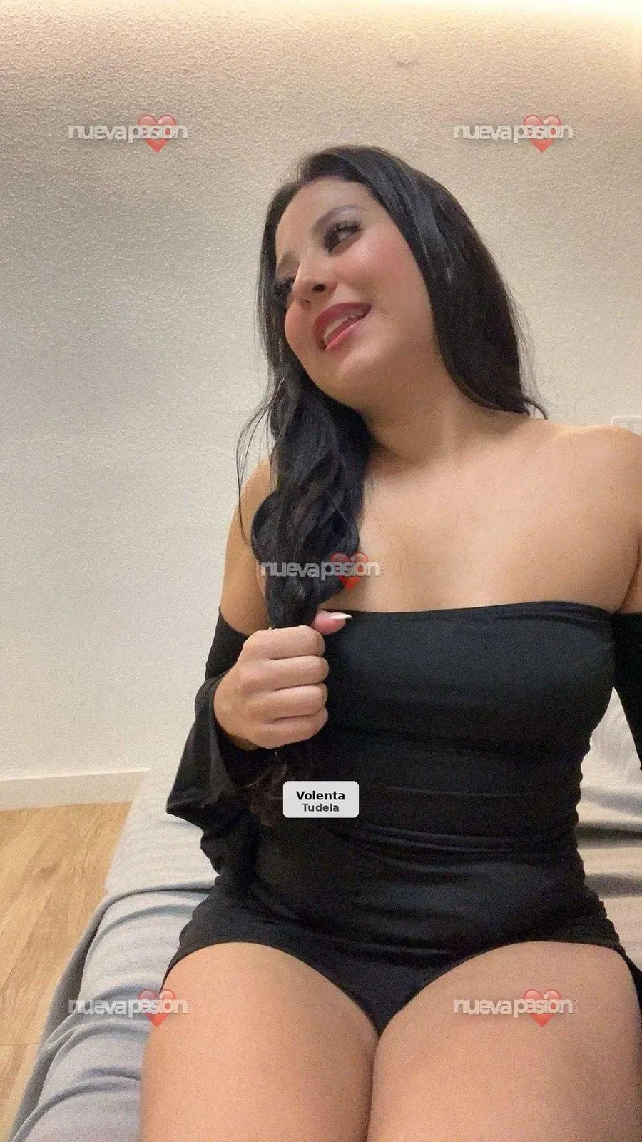 Violeta in Bilbao, new Colombian girl 💜 - 1/8