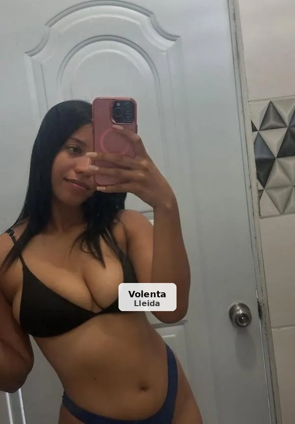 Karen, mis besos apasionados te encantarán - 1/4