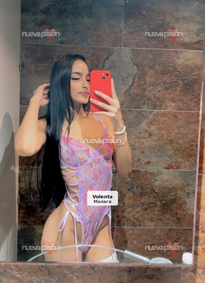 Juliana, unforgettable 20-year-old young lady - 1/3