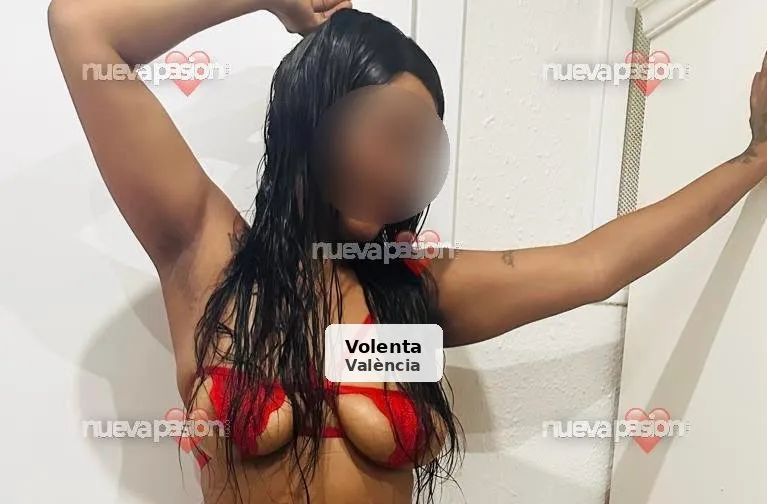Estrella, madura tatuada muy caliente - 1/4