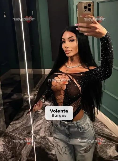 Explosive delicious brunette in your city - 1/5