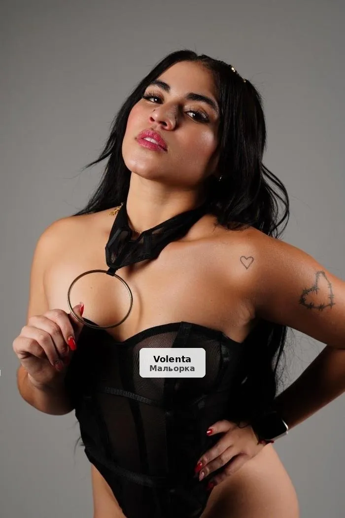 Valerie, hot, sensual and very accommodating - 1/8